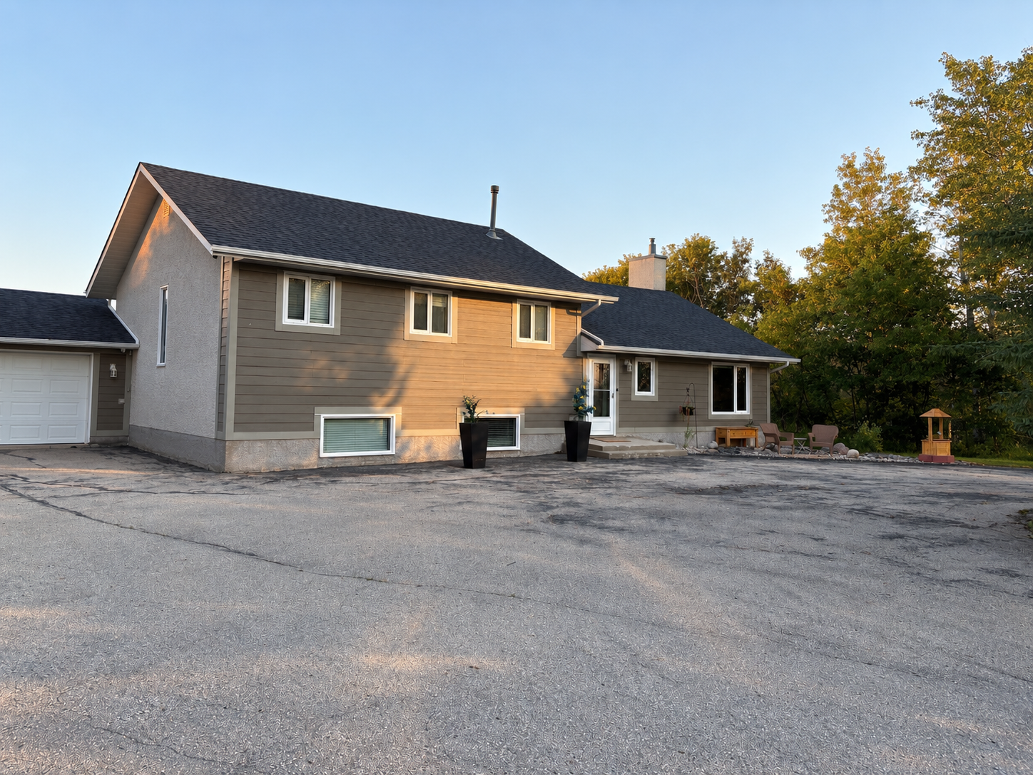 Asphalt Sealcoating project in St. Clements — before