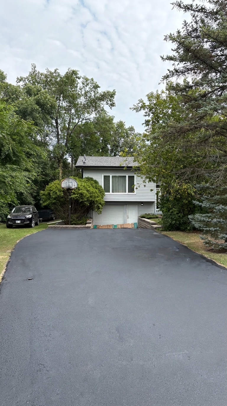 Asphalt Sealcoating project in Stony Mountain — after