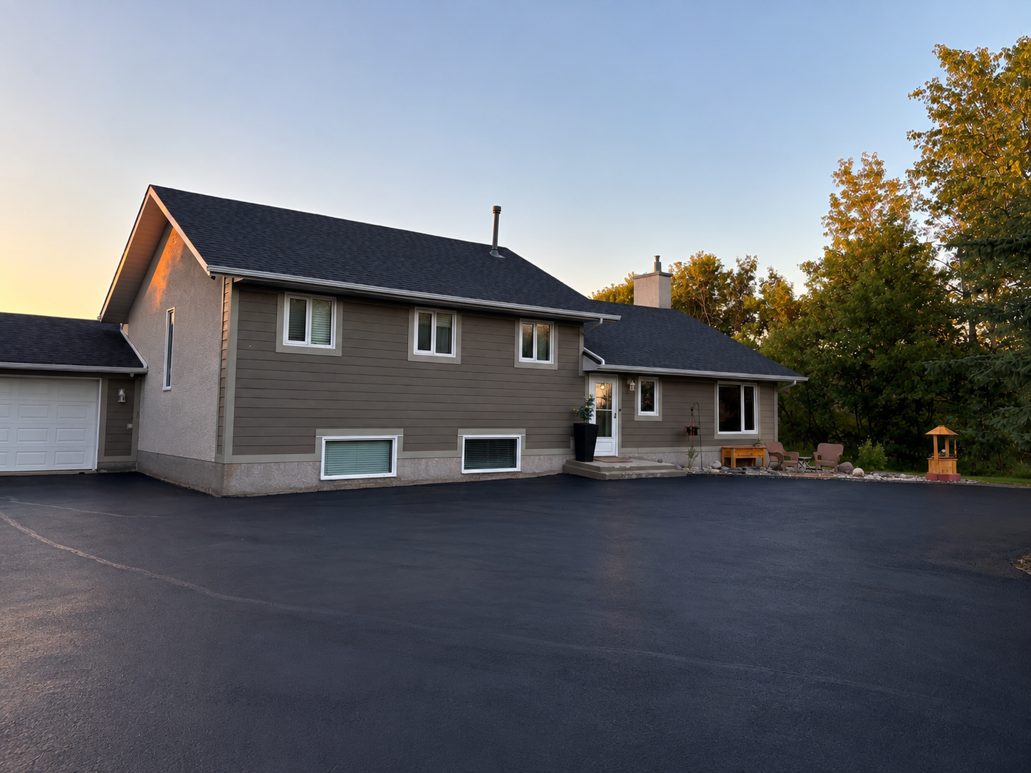 Asphalt Sealcoating project in St. Clements — after